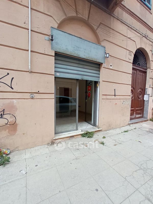 Negozio/Locale commerciale in Vendita in Via Nino Bixio 0 . a Palermo
