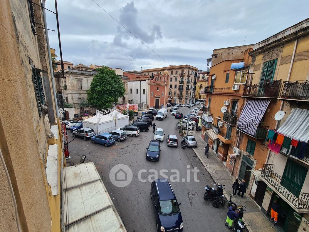 Appartamento in Vendita in Via Colonna Rotta a Palermo
