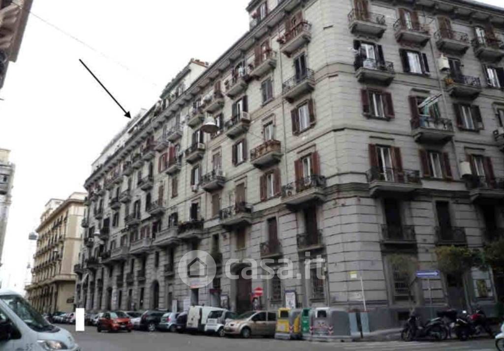 Appartamento in Vendita in Via Generale Giordano Orsini 5 a Napoli