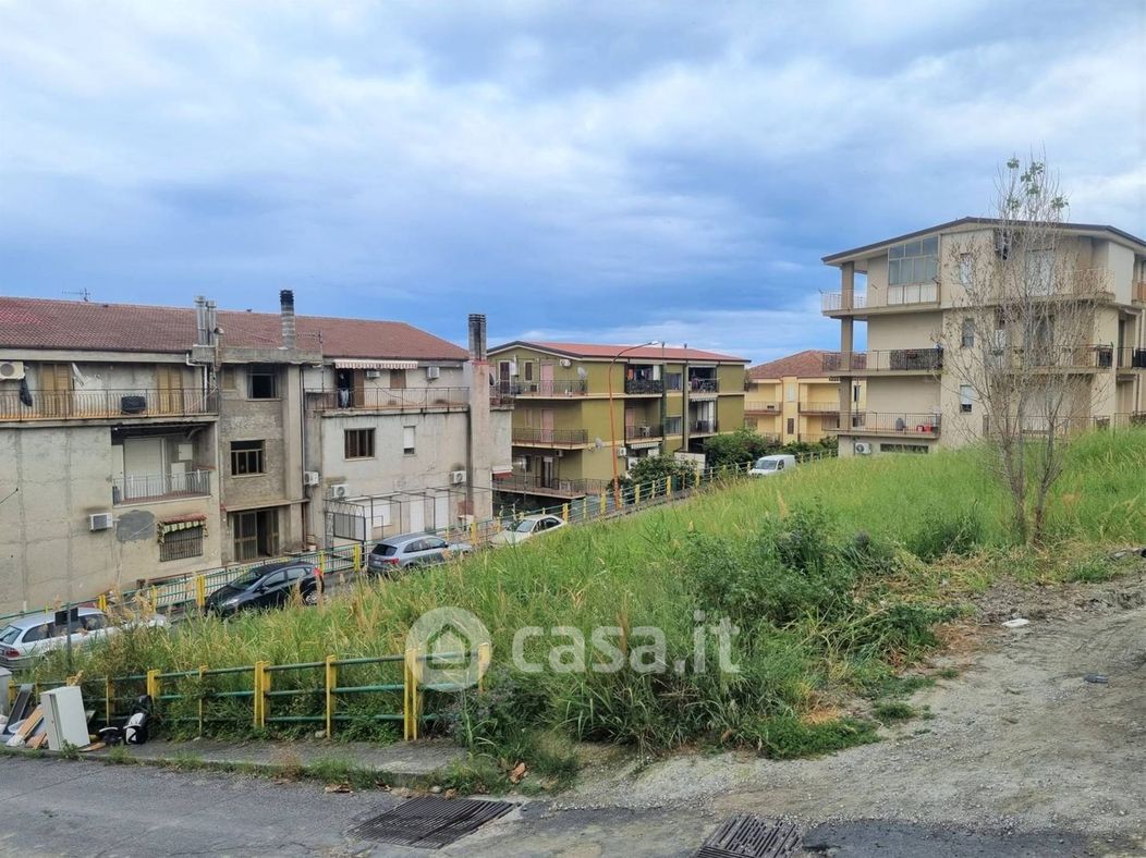 Terreno edificabile in Vendita in Via Enrico Berlinguer a Santa Caterina dello Ionio