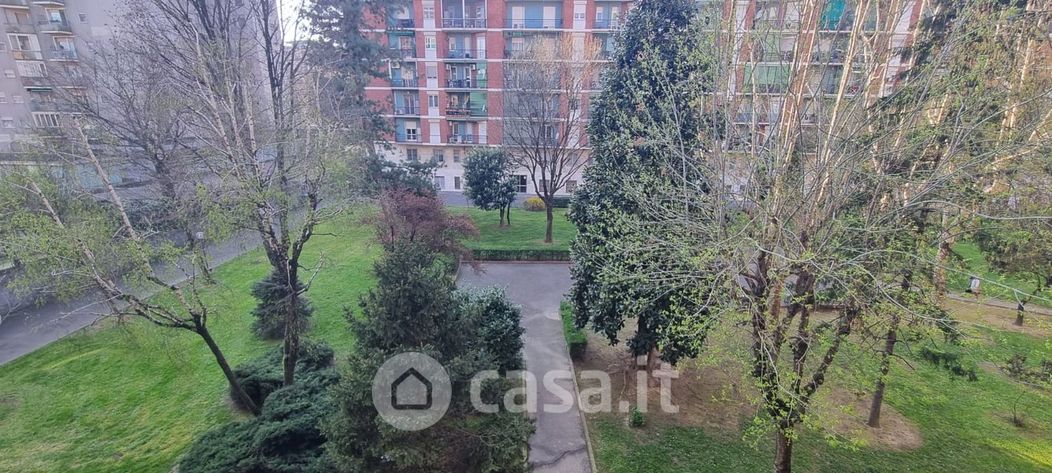 Appartamento in Vendita in Largo Promessi Sposi a Milano