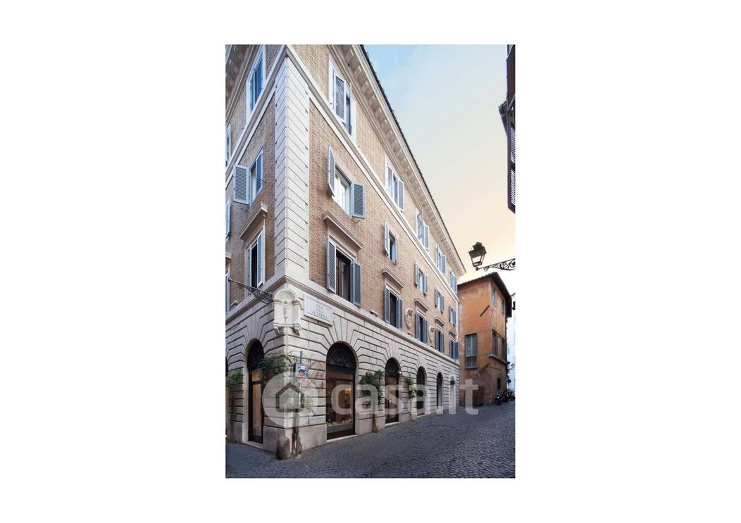 Appartamento in Affitto in Via della Vetrina a Roma