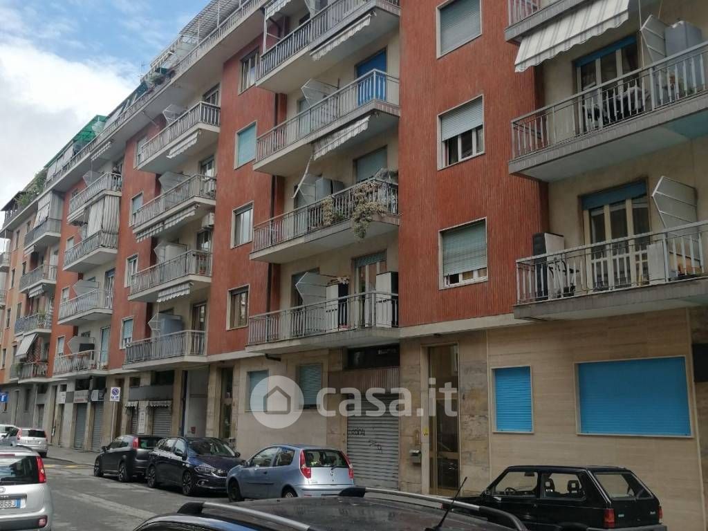 Appartamento in Vendita in Via Biscarra Giovanni Battista e Carlo Felice 4 a Torino