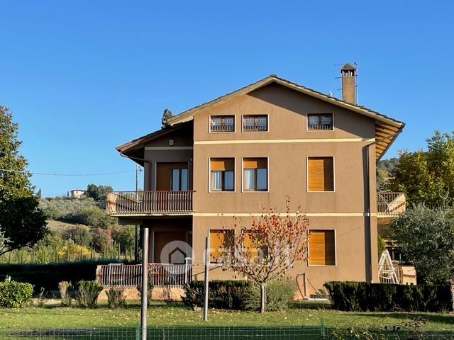 Casa indipendente in Vendita in Via Giovanni Severi a Arezzo