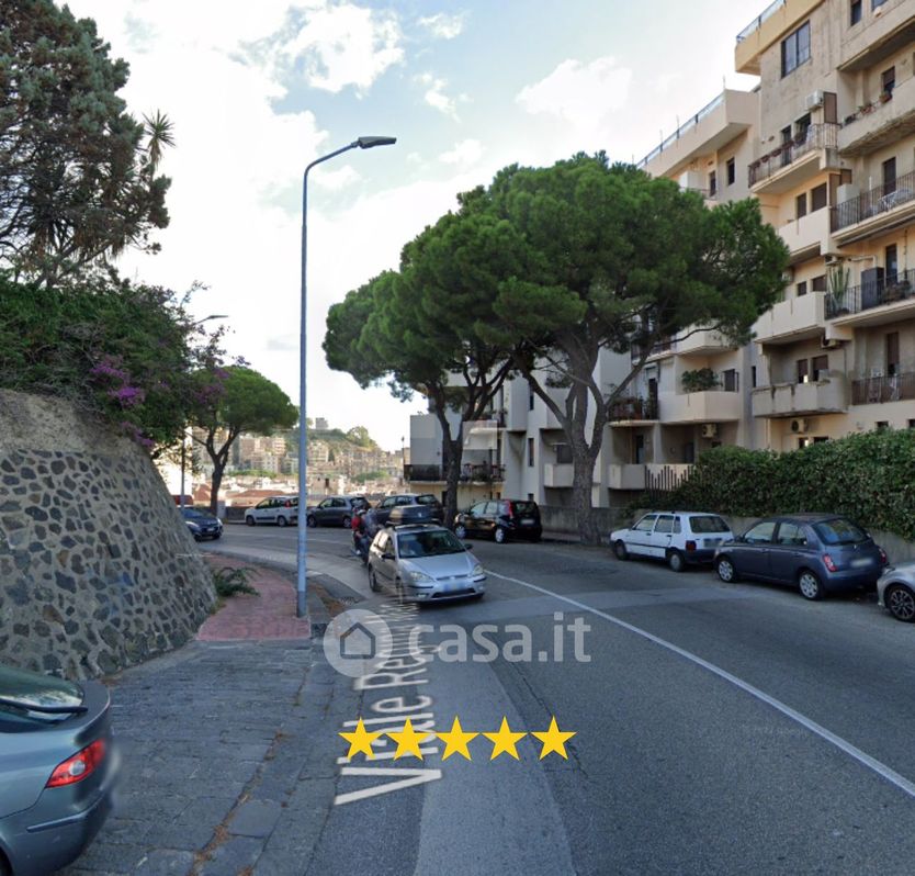 Appartamento in Vendita in Viale Regina Margherita a Messina