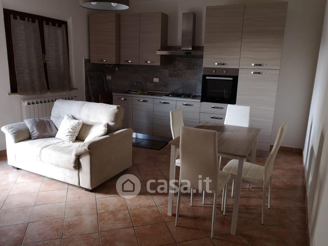 Appartamento in Vendita in Via Provinciale Calcesana Mezzana 451 a San Giuliano Terme