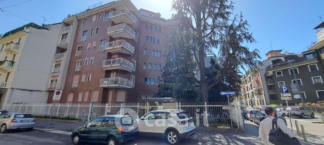 Appartamento in Affitto in Sansovino 14 a Milano