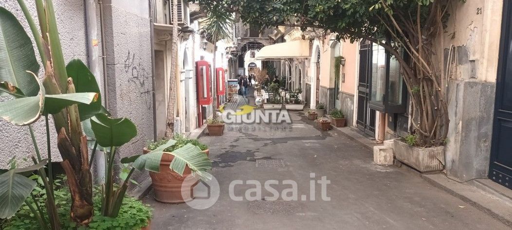 Negozio/Locale commerciale in Vendita in Via Monte Sant'Agata 23 a Catania
