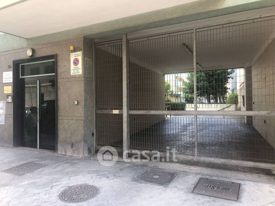 Garage/Posto auto in Vendita in Via Plateja 55 a Taranto