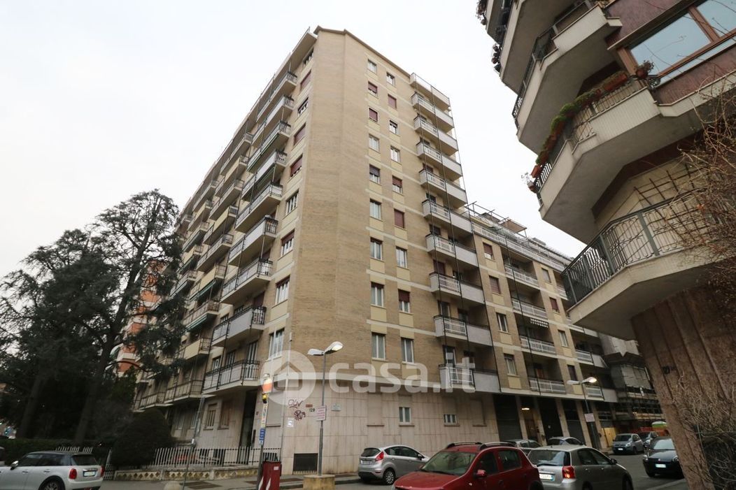Appartamento in Vendita in Corso Monte Cucco 129 a Torino