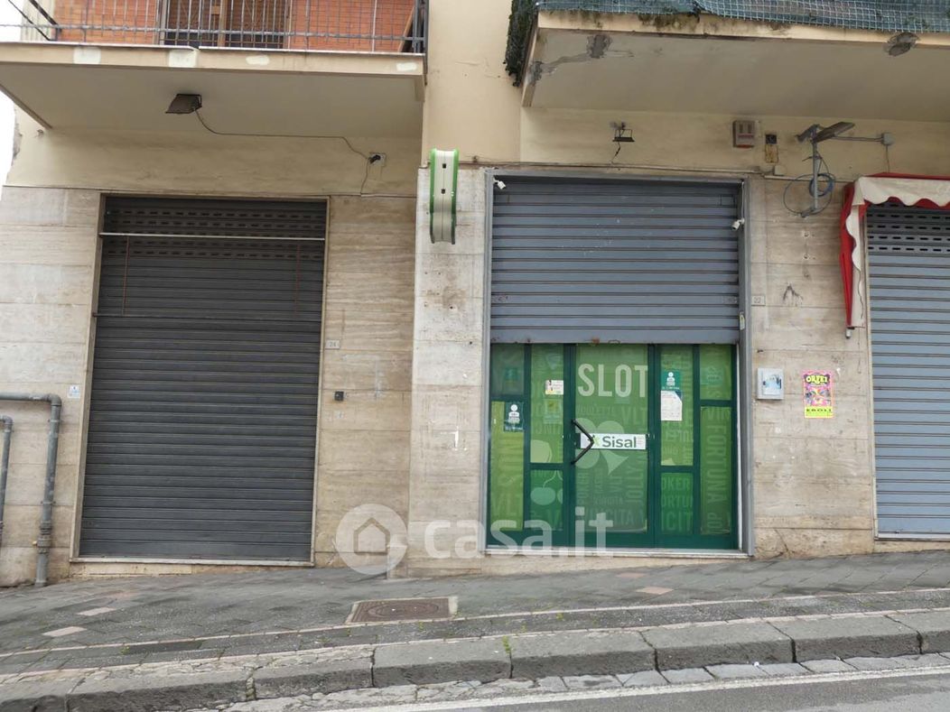 Negozio/Locale commerciale in Affitto in Via San Berardino a Eboli