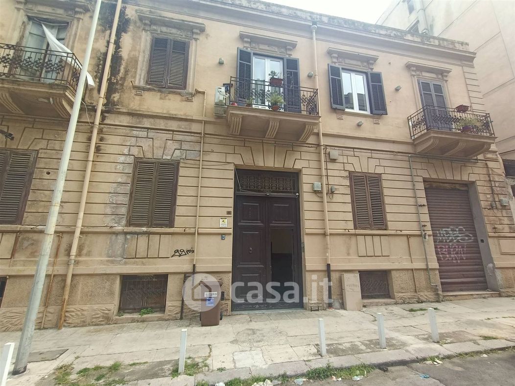 Appartamento in Affitto in Via Daniele Manin 6 a Palermo