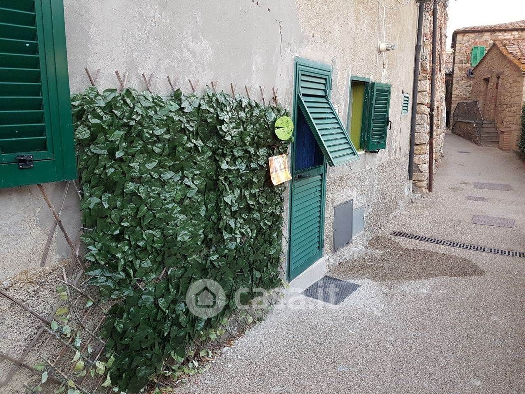 Appartamento in Vendita in Via Chinzica 3 a Castelnuovo di Val di Cecina