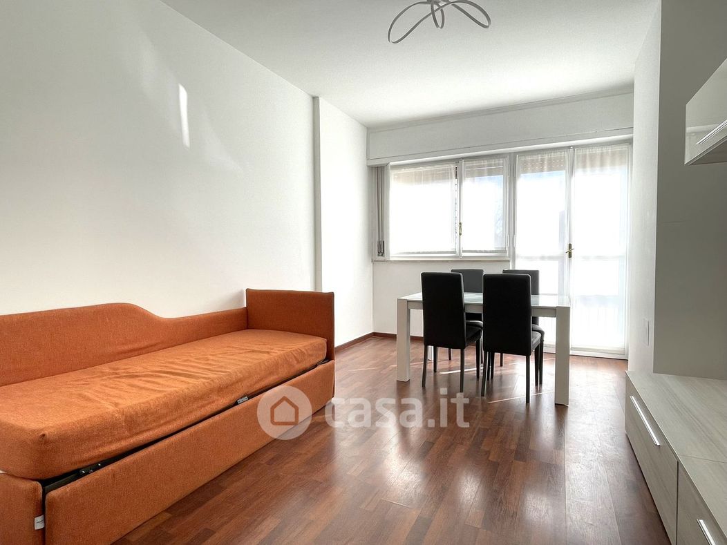 Appartamento in Affitto in Viale San Gimignano a Milano