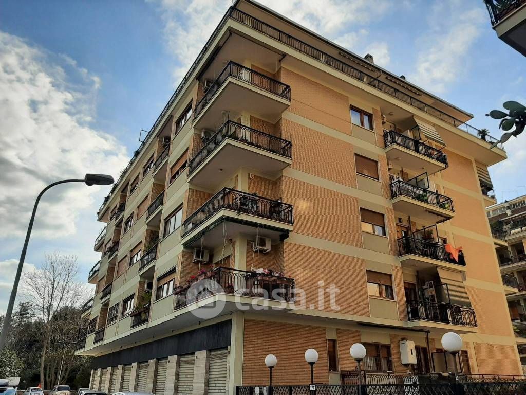 Appartamento in Vendita in Via Piegaro 174 a Roma