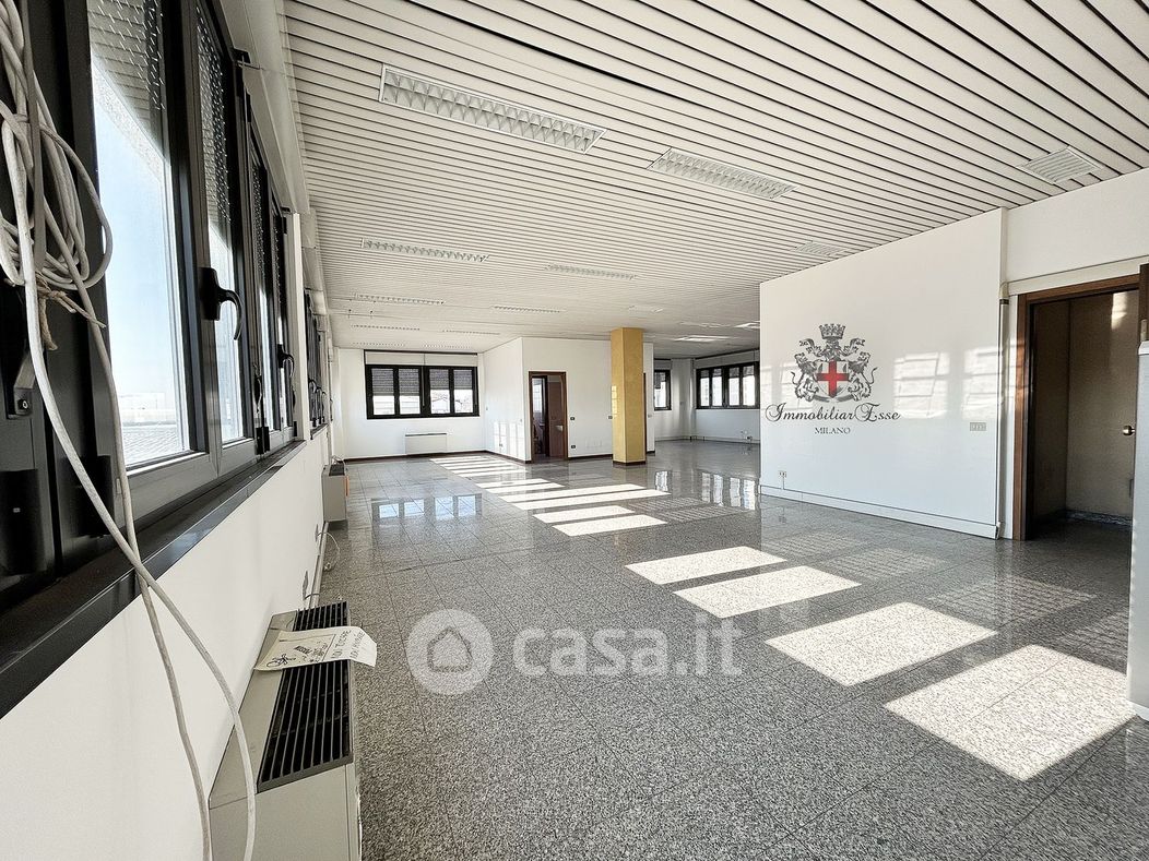 Ufficio in Vendita in Via Ernesto Teodoro Moneta 43 a Milano