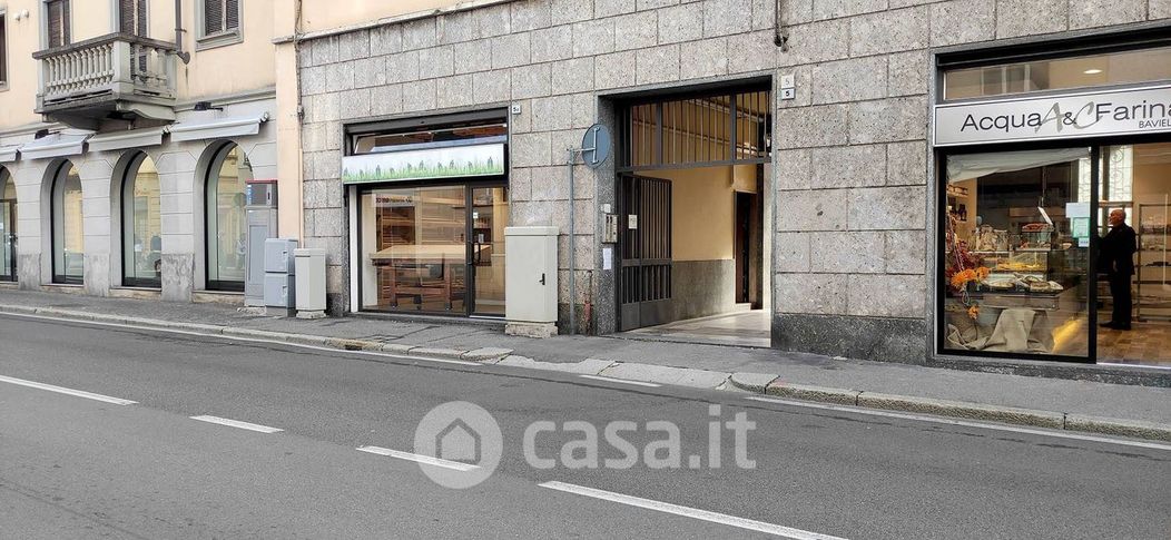 Negozio/Locale commerciale in Affitto in Via San Giuseppe 5 a Saronno