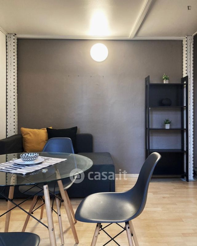 Appartamento in Affitto in Viale Edoardo Jenner a Milano