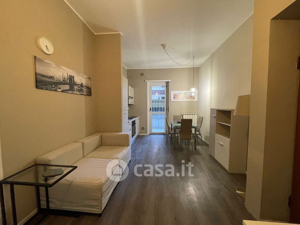 Appartamento in Vendita in Corso Peschiera 142 a Torino