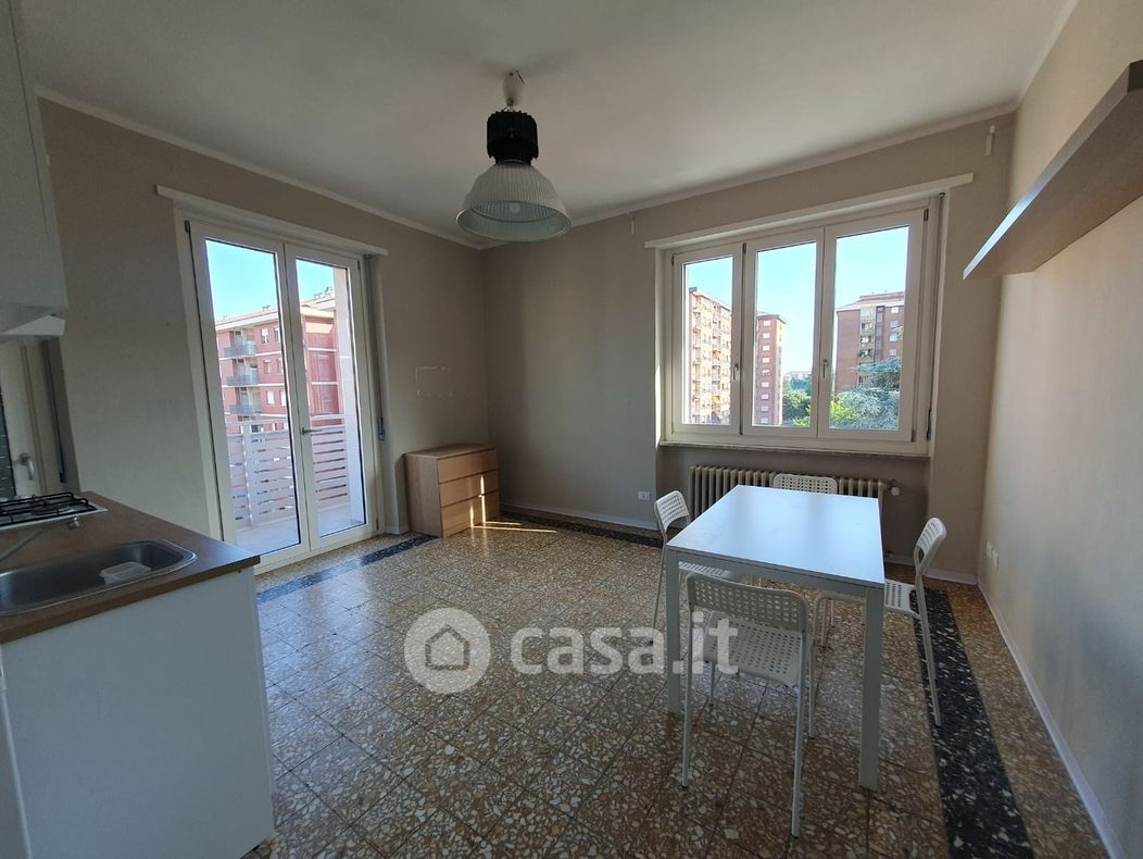 Appartamento in Affitto in Via Albenga 8 a Torino