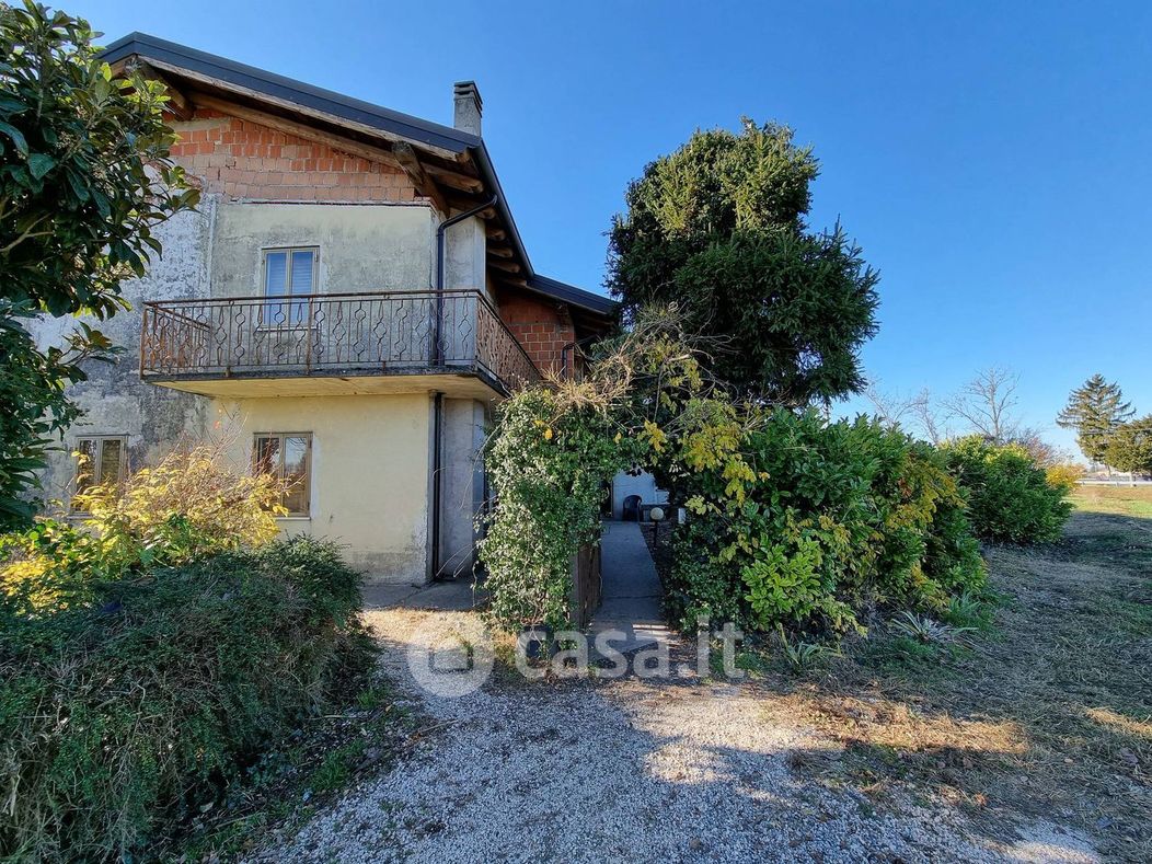 Villa in Vendita in Via Prese a San Stino di Livenza