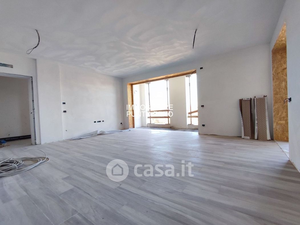 Appartamento in Vendita in Via La Spezia a Parma