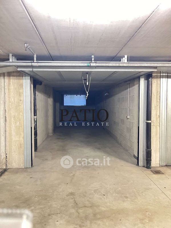 Garage/Posto auto in Vendita in Via Bellinzona 76 a Como