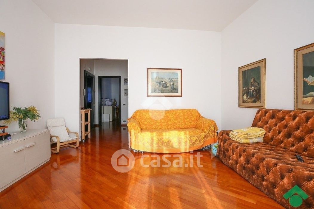 Appartamento in Vendita in Via Emilio Salgari 11 a Genova