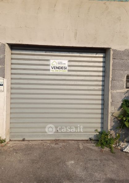 Garage/Posto auto in Vendita in Milano 10 a Santa Maria di Licodia
