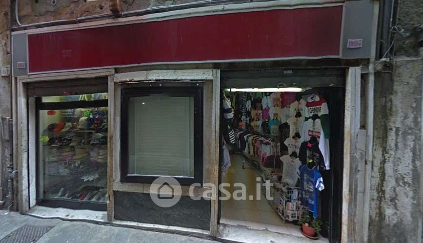 Negozio/Locale commerciale in Vendita in Via di Prè 189 a Genova