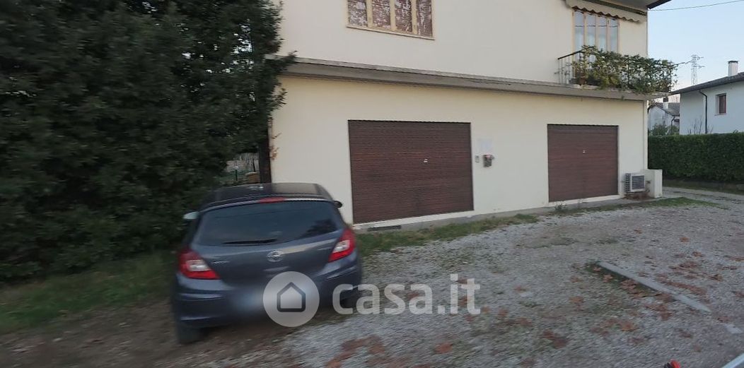 Appartamento in Vendita in Strada di San Pelaio a Treviso