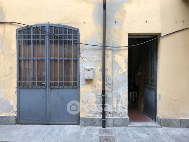 Garage/Posto auto in Vendita in Via Gian Francesco Bellezia 27 a Torino