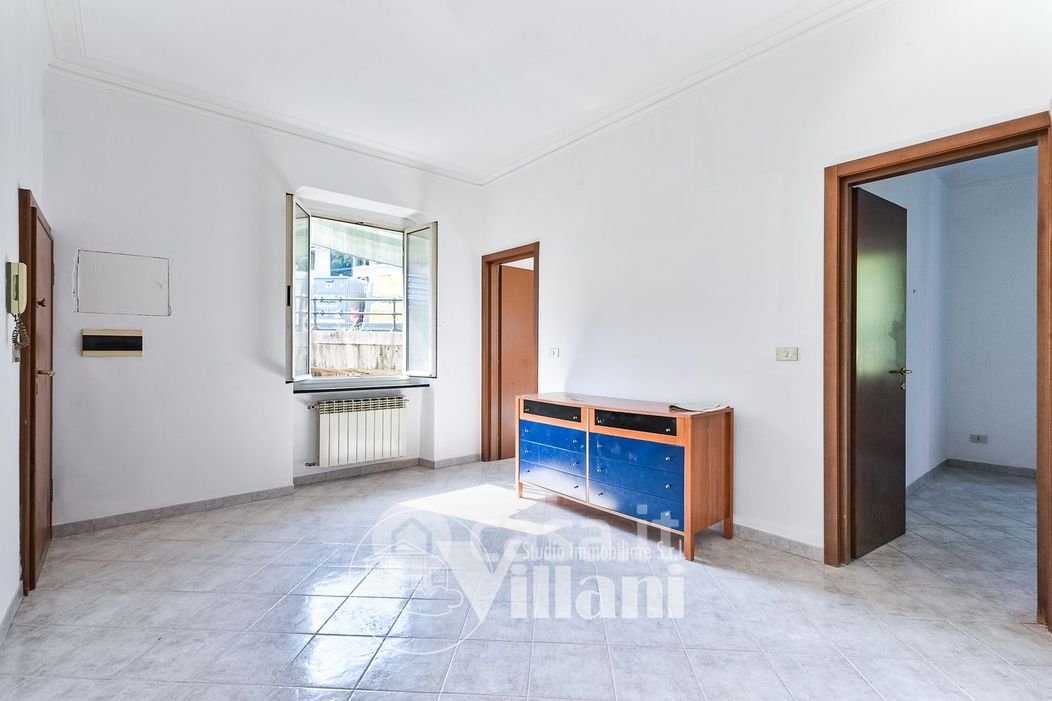 Appartamento in Vendita in Via Piero Frangioni a Genova