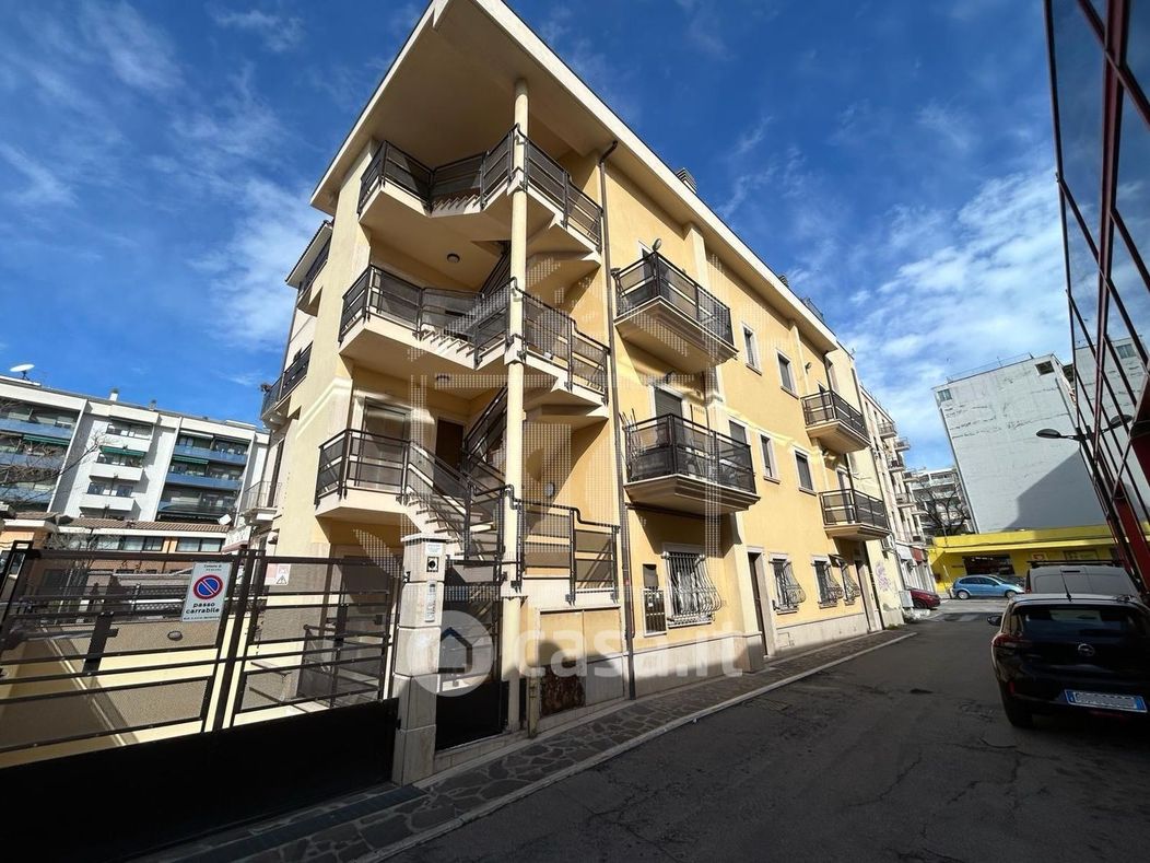 Appartamento in Vendita in Via GIOTTO a Pescara