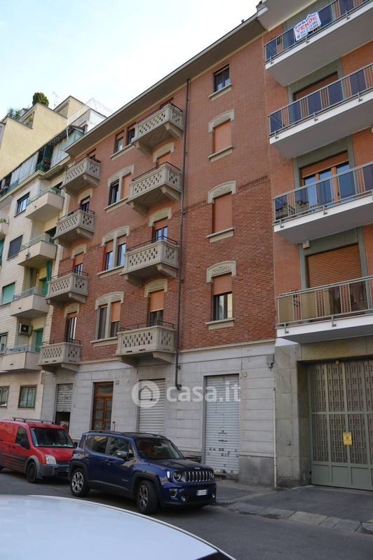 Appartamento in Vendita in Via Castagnevizza 15 a Torino