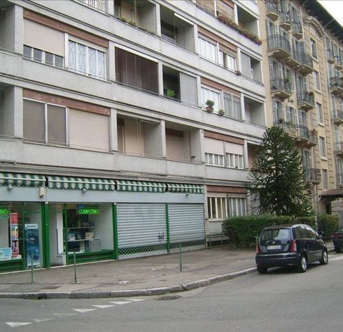 Negozio/Locale commerciale in Vendita in Via Piave 11 a Novara