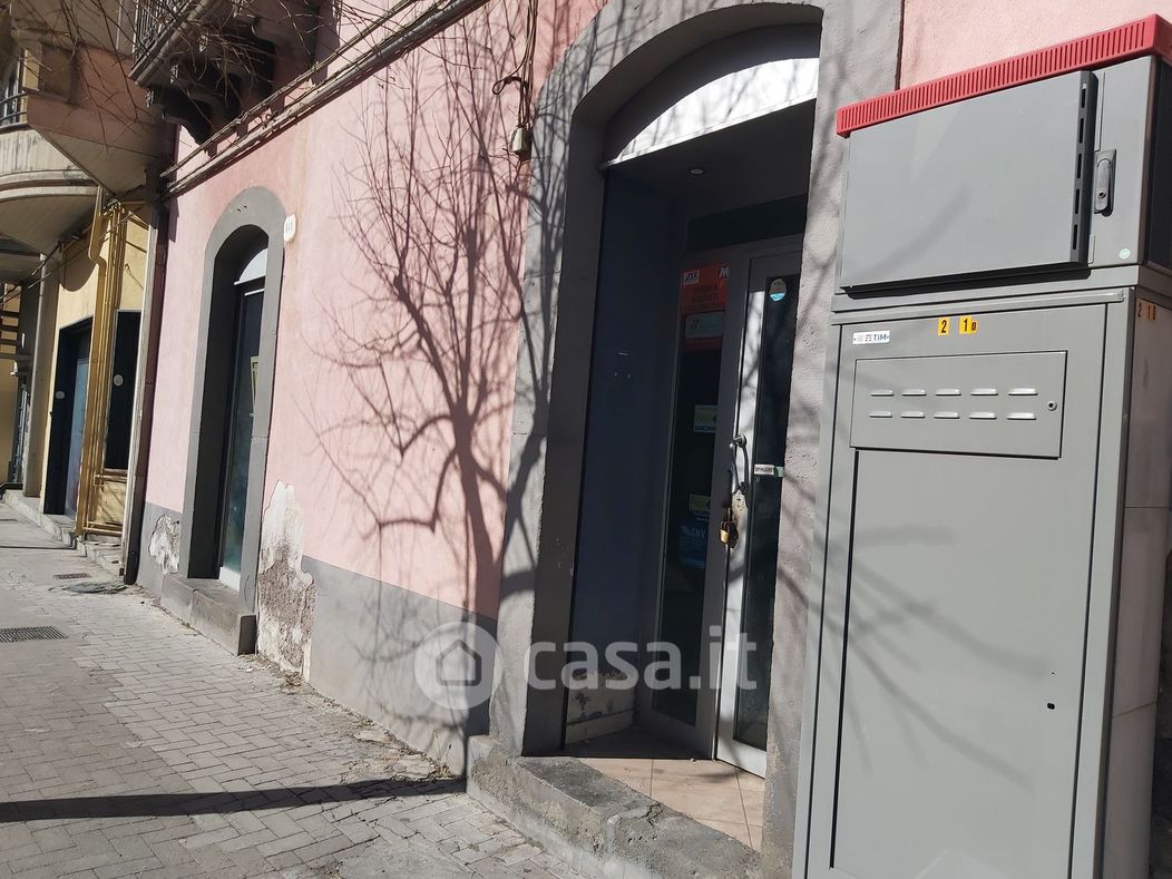 Negozio/Locale commerciale in Vendita in Via Vittorio Emanuele 139 a Biancavilla
