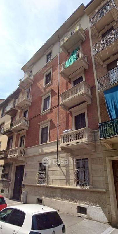 Appartamento in Vendita in Via Ozegna 17 a Torino