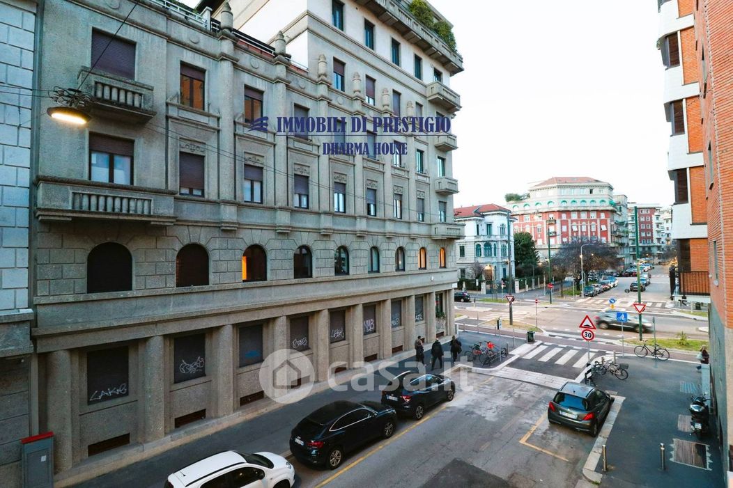 Appartamento in Vendita in Via Filippo Carcano 5 a Milano