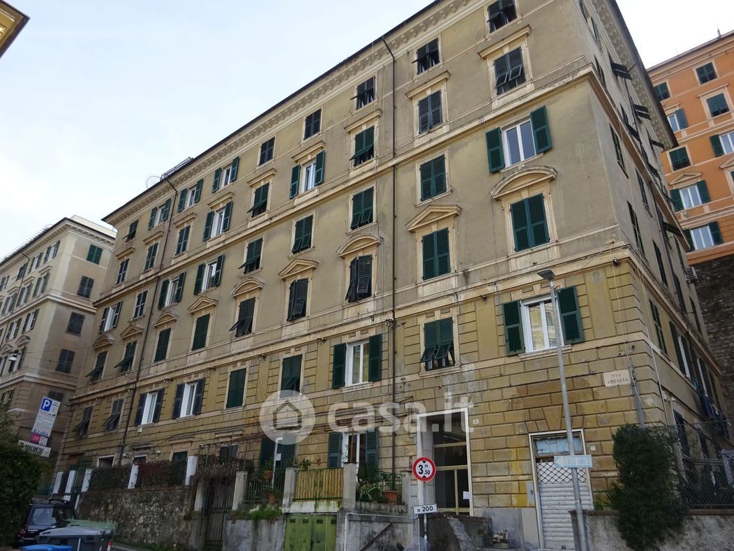 Appartamento in Vendita in Via Ameglia a Genova