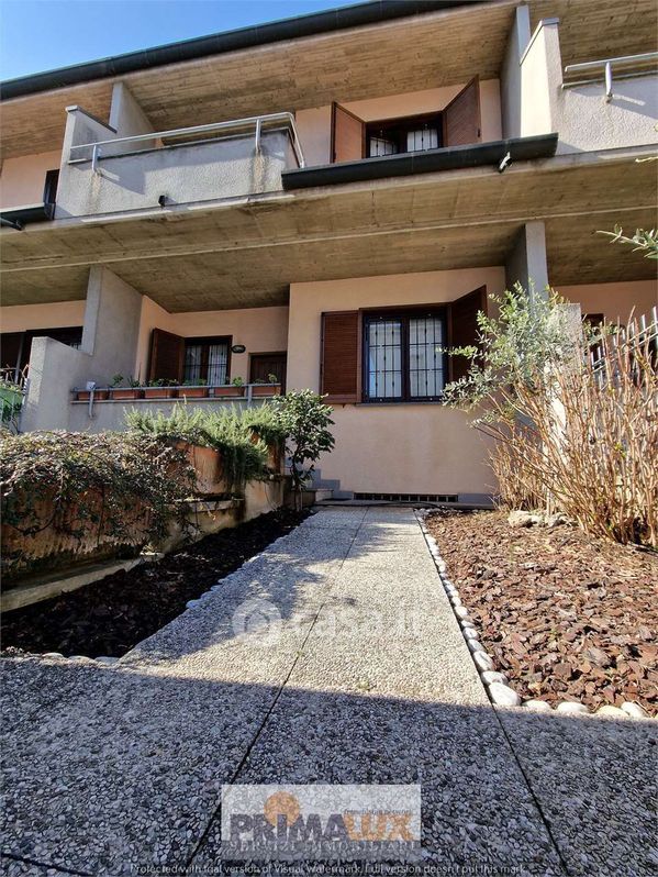 Villa in Vendita in Via Antonio Fogazzaro a Cesano Maderno