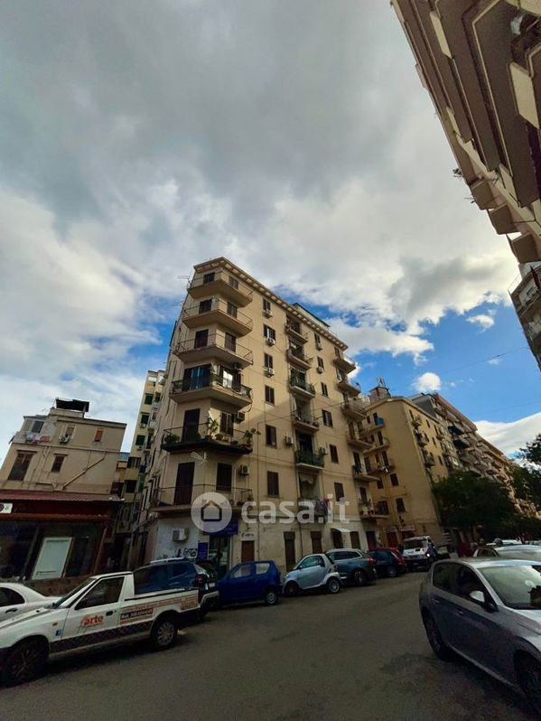 Appartamento in Vendita in Via Rocco Jemma 24 a Palermo
