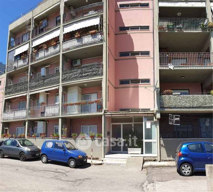 Appartamento in Vendita in Salita Tre Monti 39 a Messina