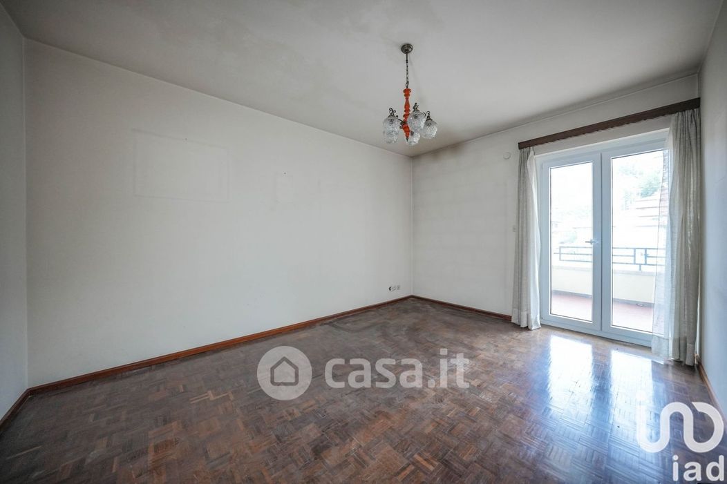 Appartamento in Vendita in Via Eugenio Scomparini 37 a Trieste