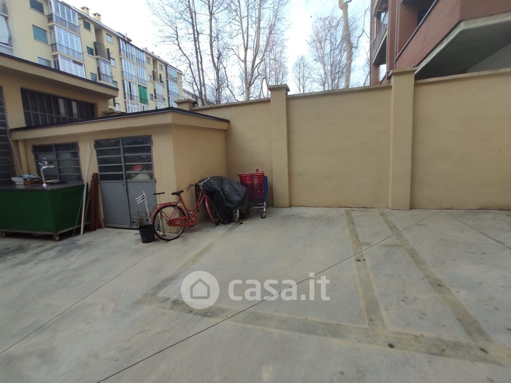 Garage/Posto auto in Affitto in Via Monginevro 188 a Torino