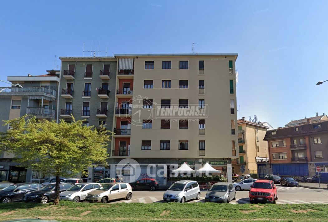 Appartamento in Vendita in Corso Lombardia 142 a Torino