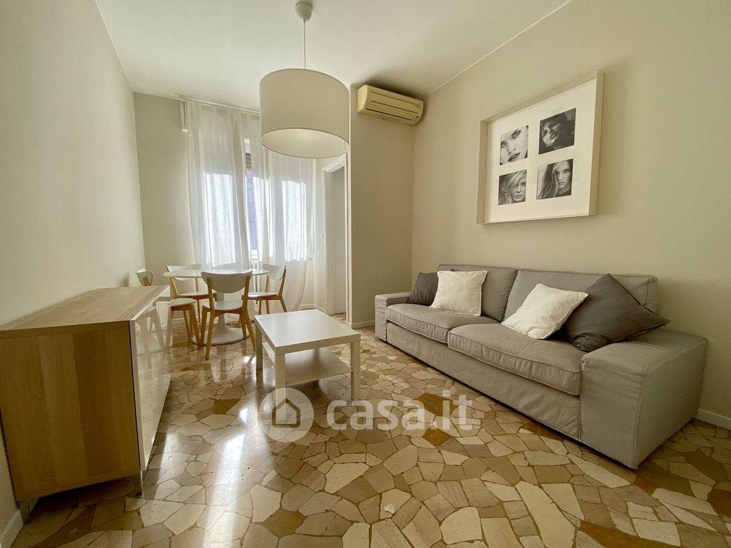 Appartamento in Affitto in Via Pordenone 17 a Milano