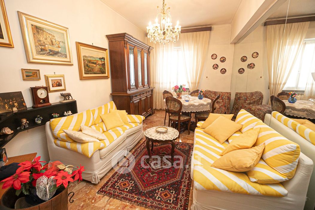 Appartamento in Vendita in Via Lungobisagno Dalmazia 59 A a Genova