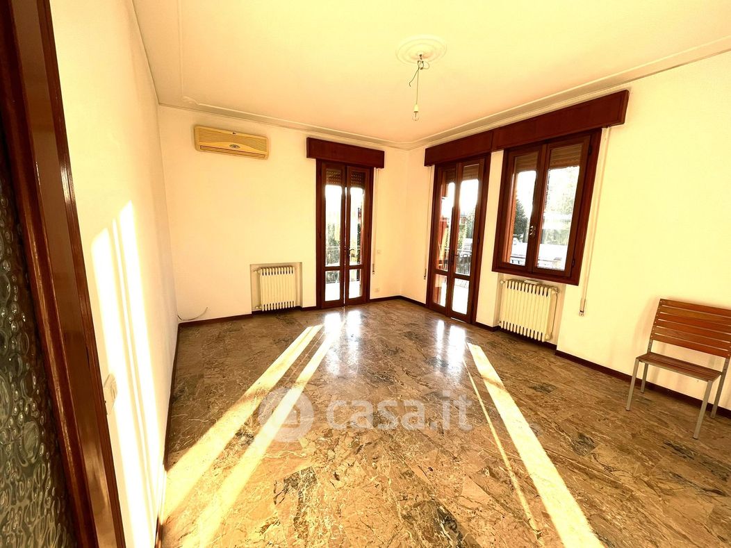 Appartamento in Vendita in Piazzetta Vighizzolo a Camponogara