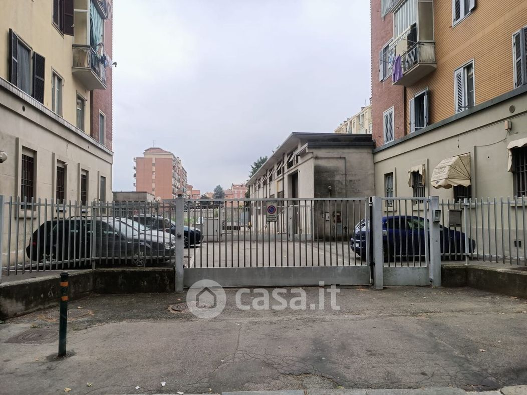Garage/Posto auto in Vendita in Largo Sempione 166 a Torino